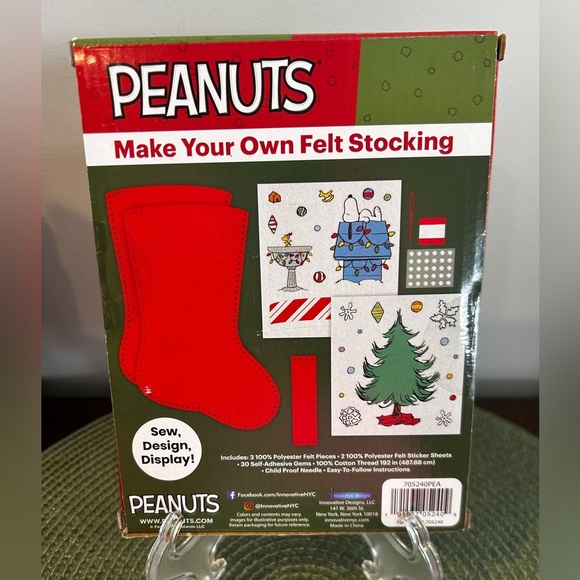 Innovative Designs Peanuts Snoopy Design Sew Make Your Own Felt Stocking Kit New - Picture 2 of 6